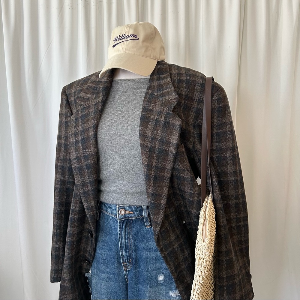 Vintage Men’s Giorgio Armani Collezioni Plaid Wool Sport Coat size 39R. - Picture 4 of 16